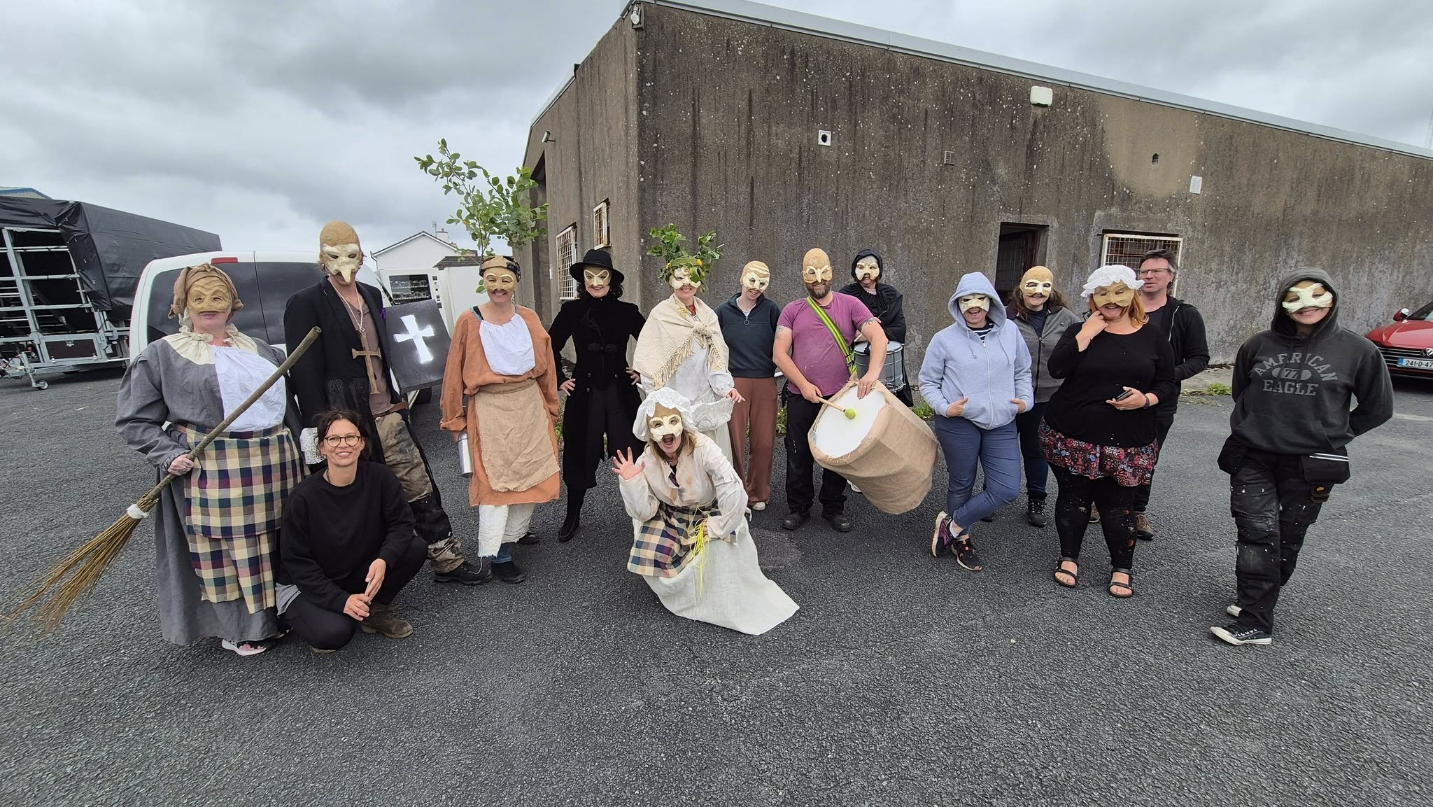 Street-performance-1 Street-performance-1